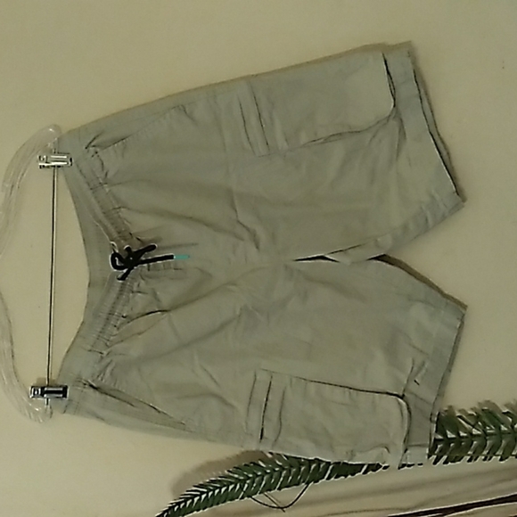 Rue21 men beige khaki shorts size XL - Picture 1 of 8